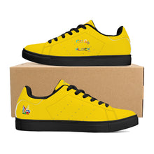 Load image into Gallery viewer, Mens Low Top Leather Sneakers