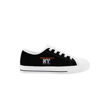 Load image into Gallery viewer, Kids Low Top Canvas Shoes