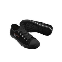 Load image into Gallery viewer, Kids Low Top Canvas Shoes