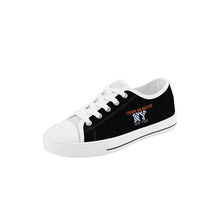 Load image into Gallery viewer, Kids Low Top Canvas Shoes