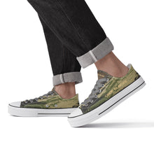 Load image into Gallery viewer, Mens Classic Low Top Canvas Shoes