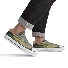 Load image into Gallery viewer, Mens Classic Low Top Canvas Shoes