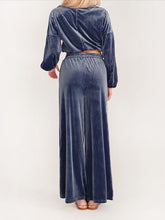 Load image into Gallery viewer, Women's Striped Velvet Long Sleeve Crop Top and Wide Leg Two-piece Set HWWX62YZAR