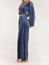 Load image into Gallery viewer, Women's Striped Velvet Long Sleeve Crop Top and Wide Leg Two-piece Set HWWX62YZAR