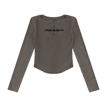 Load image into Gallery viewer, Women’s Vintage Wash Crop T-Shirt