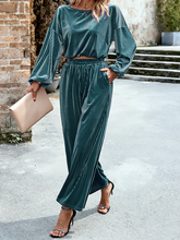 Load image into Gallery viewer, Women's Striped Velvet Long Sleeve Crop Top and Wide Leg Two-piece Set HWWX62YZAR