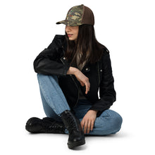 Load image into Gallery viewer, Camouflage trucker hat
