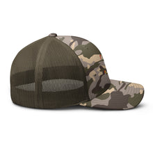 Load image into Gallery viewer, Camouflage trucker hat