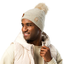Load image into Gallery viewer, Columbia pom-pom beanie