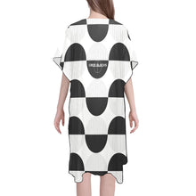 Load image into Gallery viewer, Mid-Length Side Slits Chiffon Cover Up (H50)