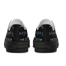 Load image into Gallery viewer, Women's Classic Low Top Canvas Shoes