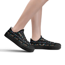 Load image into Gallery viewer, Women's Classic Low Top Canvas Shoes
