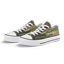Load image into Gallery viewer, Women's Classic Low Top Canvas Shoes
