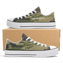Load image into Gallery viewer, Women's Classic Low Top Canvas Shoes