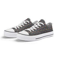 Load image into Gallery viewer, Men's Classic Low Top Canvas Shoes