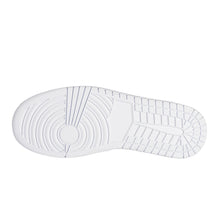 Load image into Gallery viewer, Men's White Low Top Skateboard Sneakers