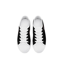 Load image into Gallery viewer, Kids Low Top Canvas Shoes
