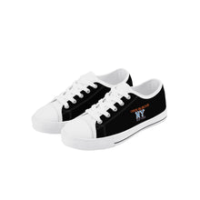 Load image into Gallery viewer, Kids Low Top Canvas Shoes

