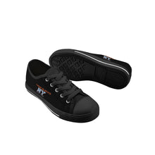 Load image into Gallery viewer, Kids Low Top Canvas Shoes
