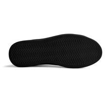 Load image into Gallery viewer, Adult Lightweight Brand Low Top Leather Skateboard Shoes WIth Personalized Logo /Name
