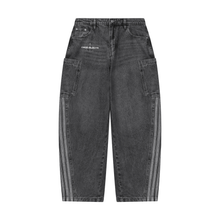 Load image into Gallery viewer, Women's Vintage Wash Barrel Leg Jeans
