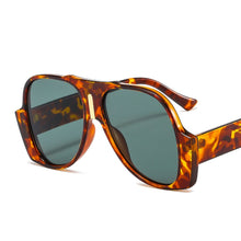 Load image into Gallery viewer, Retro large frame sunglasses for men and women hip-hop trend toad glasses, personalized oval sunglasses, foreign trade glasses
