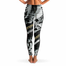 Load image into Gallery viewer, Mesh Pocket Legging - AOP
