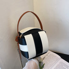 Load image into Gallery viewer, PU trendy personality daily commuting small bag simple women's bag shoulder bag crossbody bag women's bag
