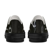 Load image into Gallery viewer, SF_S62 Unisex Classic Low Top Canvas Shoes - Black
