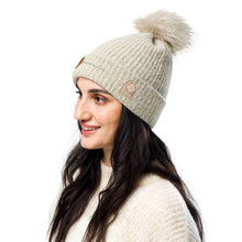 Load image into Gallery viewer, Columbia pom-pom beanie
