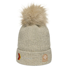 Load image into Gallery viewer, Columbia pom-pom beanie
