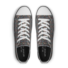 Load image into Gallery viewer, Men's Classic Low Top Canvas Shoes
